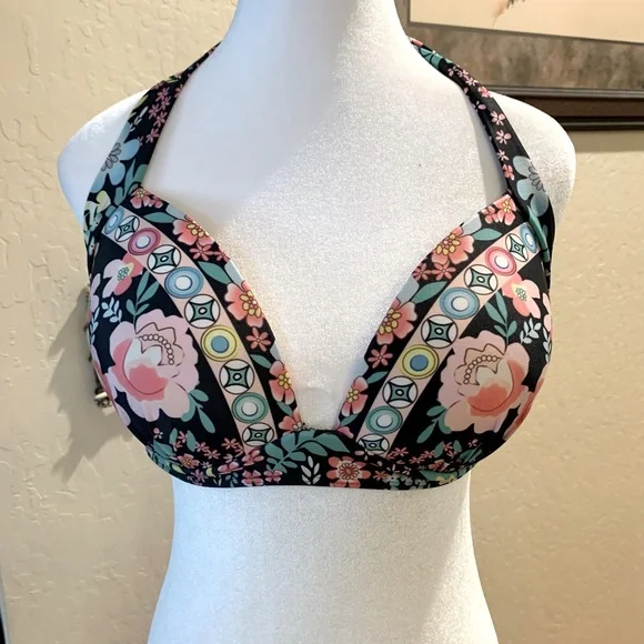 ☘️Floral bikini XXXL woman’s top only - Picture 1 of 3